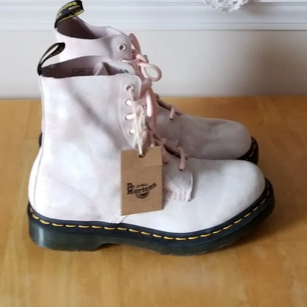 Dr. Martens new tags